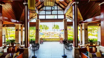 Apsara Beachfront Resort and Villa