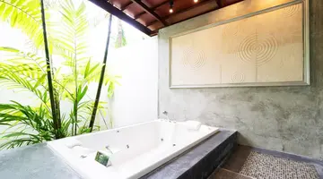 Apsara Beachfront Resort and Villa