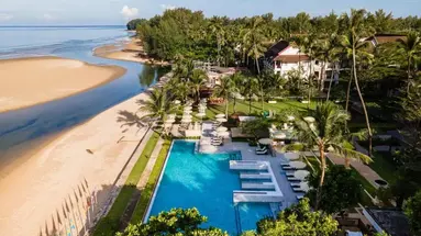 Apsara Beachfront Resort & Villa