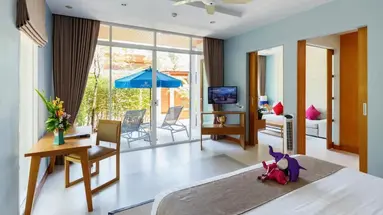 Apsara Beachfront Resort & Villa