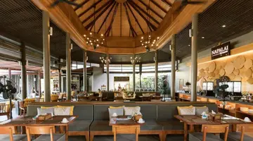 Apsara Beachfront Resort & Villa