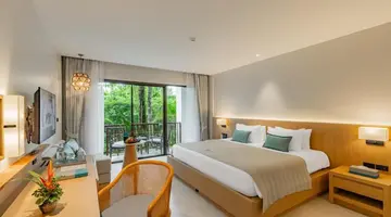 Apsara Beachfront Resort & Villa