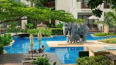 Apsara Beachfront Resort & Villa