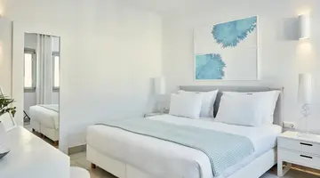 Aqua Blue Hotel