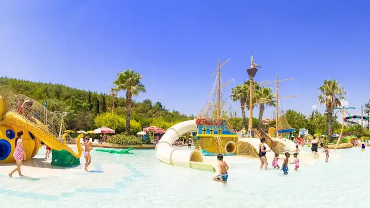 Aqua Fantasy Aquapark Hotel and Spa