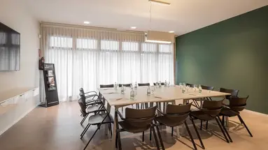 Aqua Hotel Bertran Park