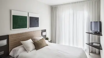 Aqua Hotel Bertran Park