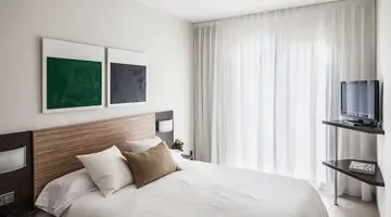 Aqua Hotel Bertran Park