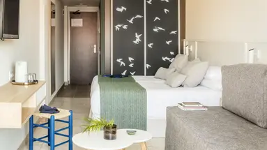 Aqua Hotel Bertran Park