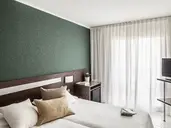 Aqua Hotel Bertran Park