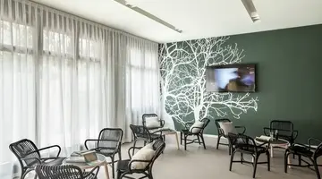 Aqua Hotel Bertran Park