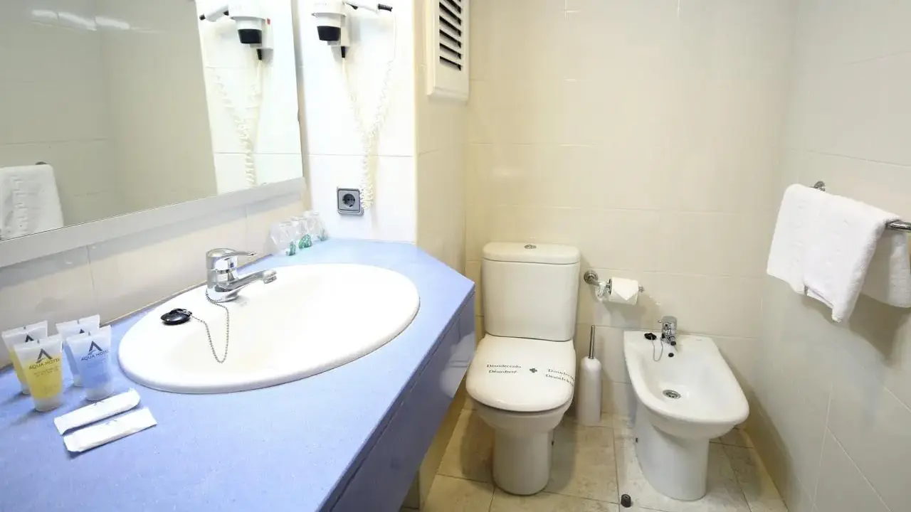 Aqua Hotel Bertran Park