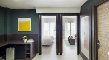 Aqua Hotel Bertran Park