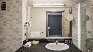 Aqua Hotel Bertran Park