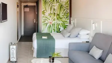 Aqua Hotel Bertran Park