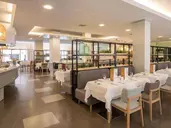 Aqua Hotel Bertran Park