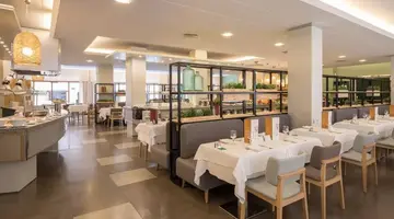Aqua Hotel Bertran Park