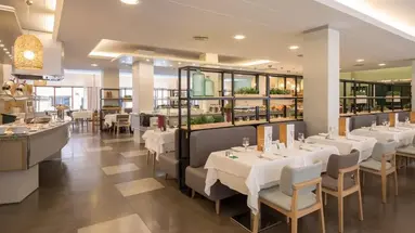 Aqua Hotel Bertran Park
