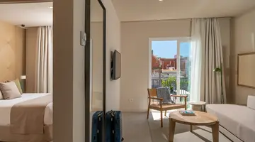 AQUA HOTEL BERTRAN
