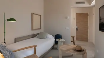 AQUA HOTEL BERTRAN