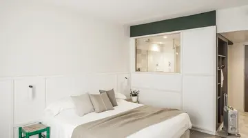 AQUA HOTEL BERTRAN