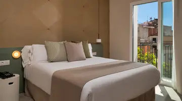AQUA HOTEL BERTRAN