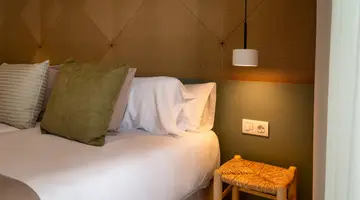 AQUA HOTEL BERTRAN