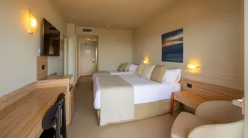 Aqua Hotel Promenade and Spa