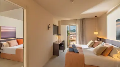 Aqua Hotel Promenade and Spa