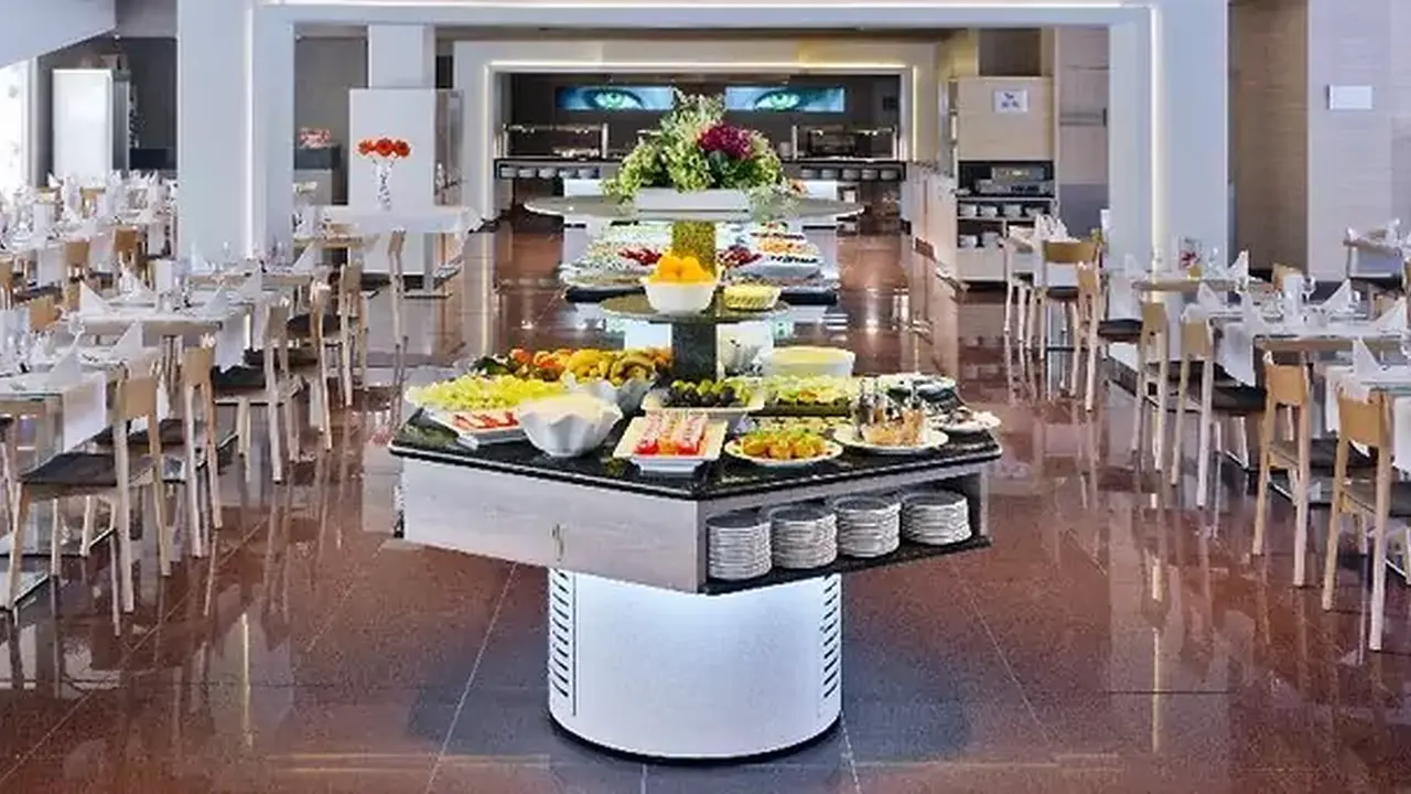 Aqua Hotel Promenade and Spa