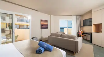 Aqua Hotel Promenade and Spa