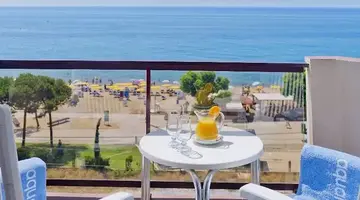 Aqua Hotel Promenade and Spa