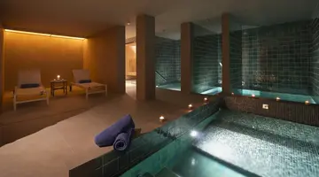 Aqua Hotel Promenade and Spa