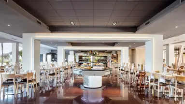 Aqua Hotel Promenade and Spa