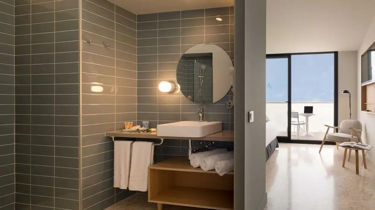 AQUA Hotel Silhouette & Spa ONLINE