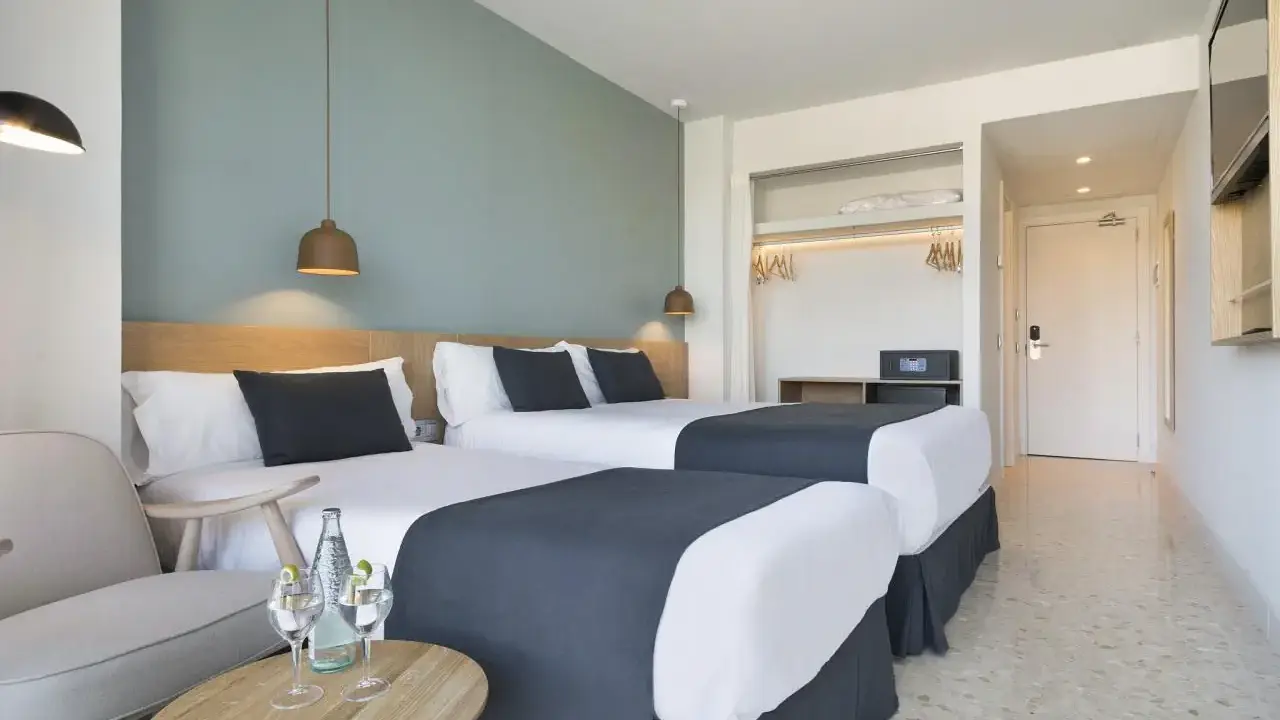 AQUA Hotel Silhouette & Spa ONLINE