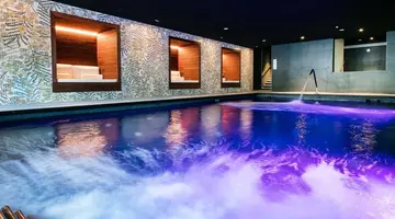 AQUA Hotel Silhouette & Spa ONLINE