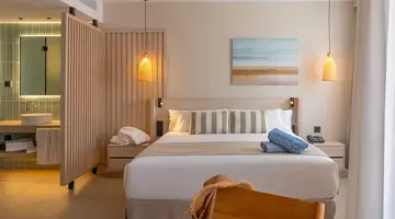 *AQUA HOTEL THE BREEZE (ADULTS ONLY 18+)