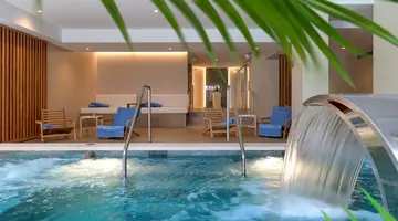 *AQUA HOTEL THE BREEZE (ADULTS ONLY 18+)