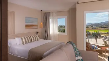 *AQUA HOTEL THE BREEZE (ADULTS ONLY 18+)