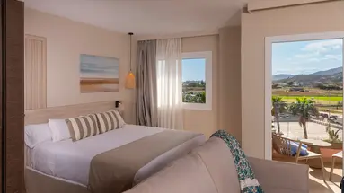 *AQUA HOTEL THE BREEZE (ADULTS ONLY 18+)