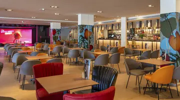 *AQUA HOTEL THE BREEZE (ADULTS ONLY 18+)