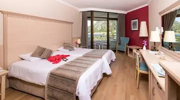 AQUA HOTEL