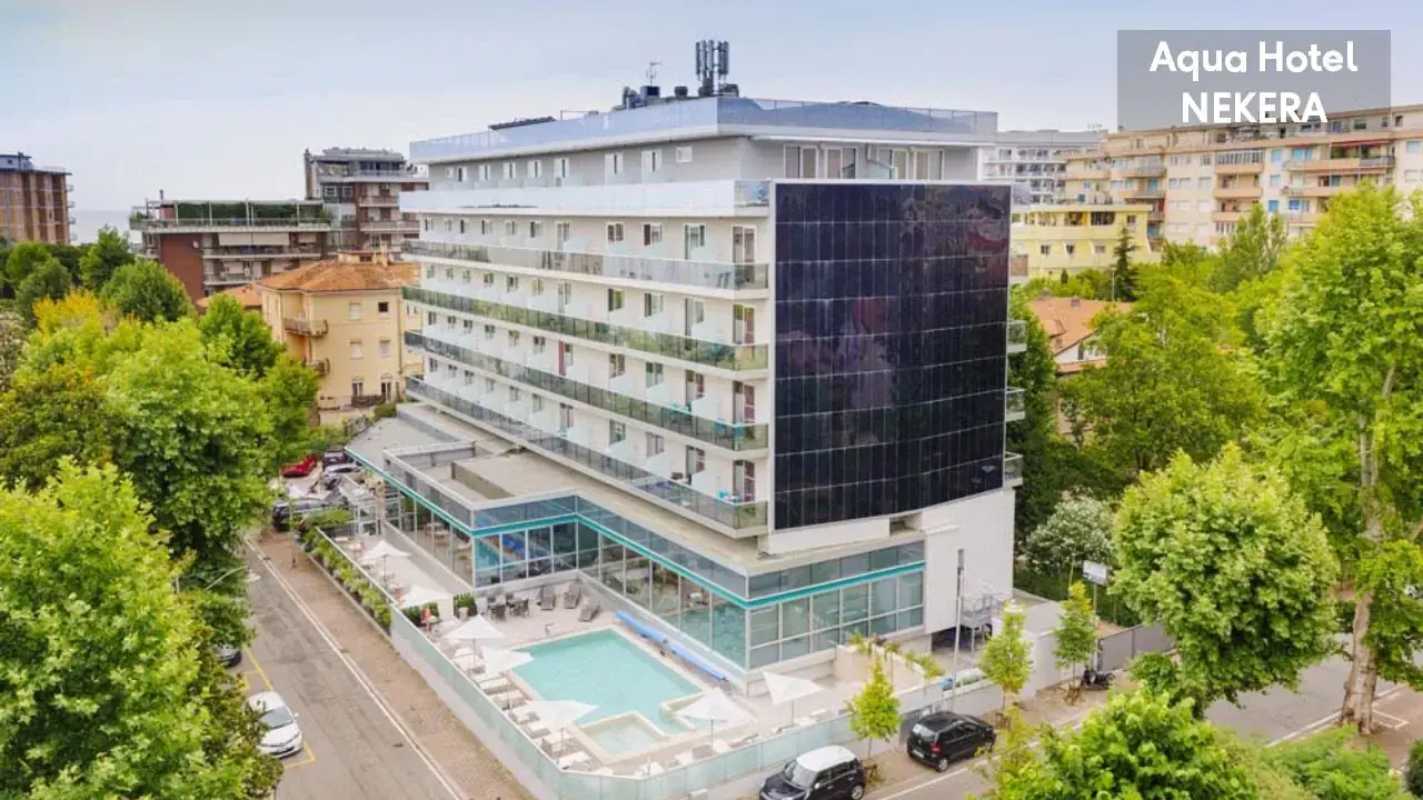 Aqua Hotel