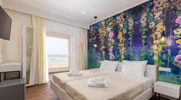 AQUA LUXURY SUITES