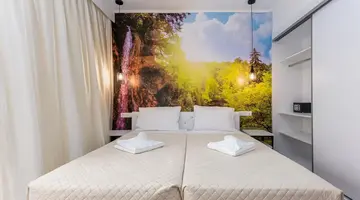 Aqua Luxury Suites