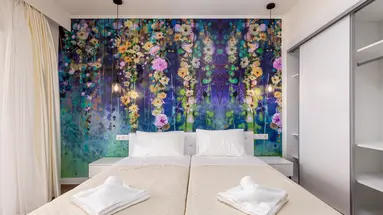 AQUA LUXURY SUITES
