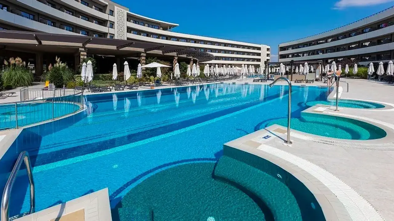 AQUA PARADISE RESORT