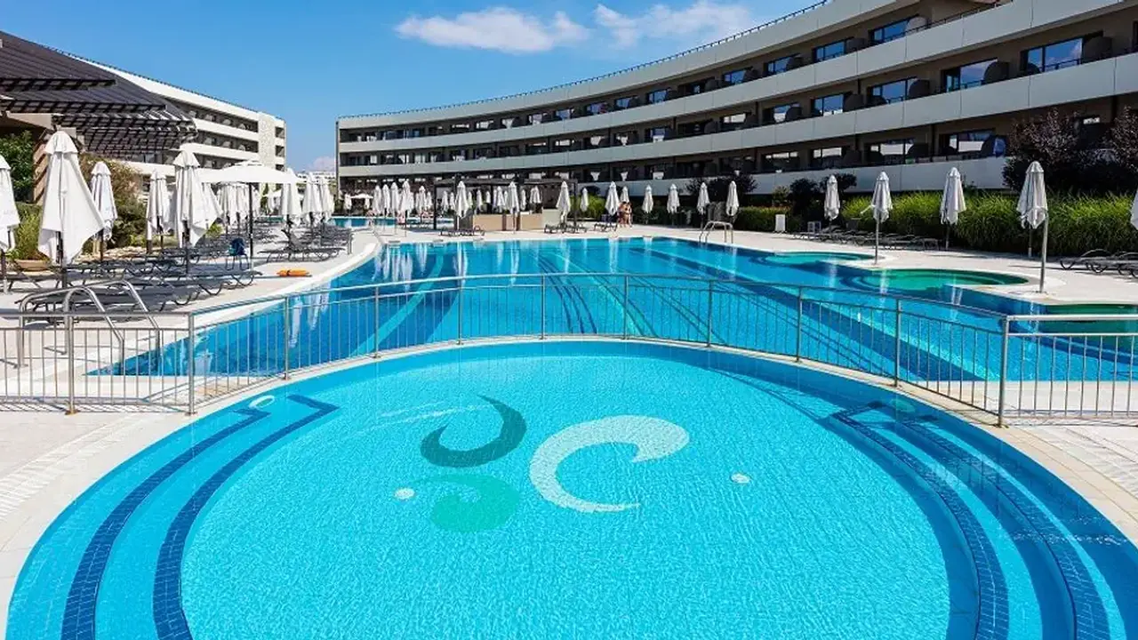 AQUA PARADISE RESORT