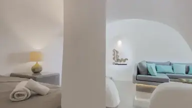 Aqua Serenity Santorini Luxury Suites